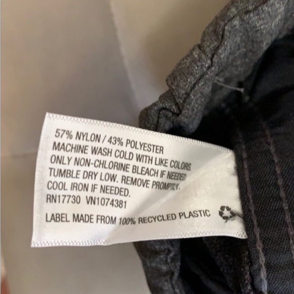 FIRM NO LIKES! NEW! Men’s Gray & Black Mixed Color Belted Performance Pants - Picture 6 of 7